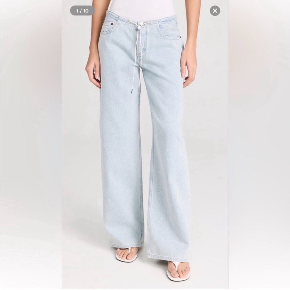 Still here Stylish Light blue cool Jeans for Women. Size 26